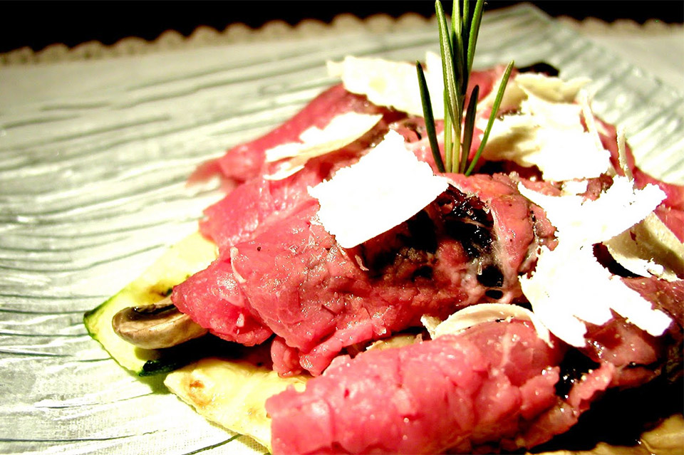 Carpaccio di manzo all’Aglianico barricato